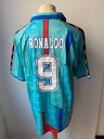 9 - FC Barcelona - Ronaldo