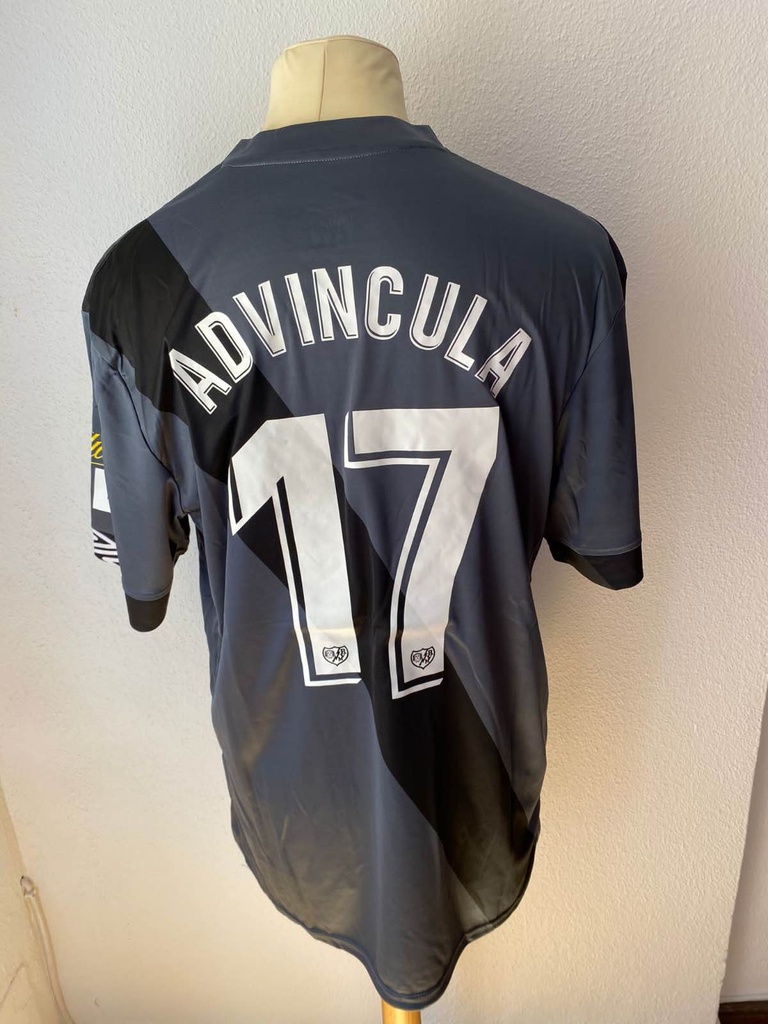 17 - Rayo Vallecano - Advincula
