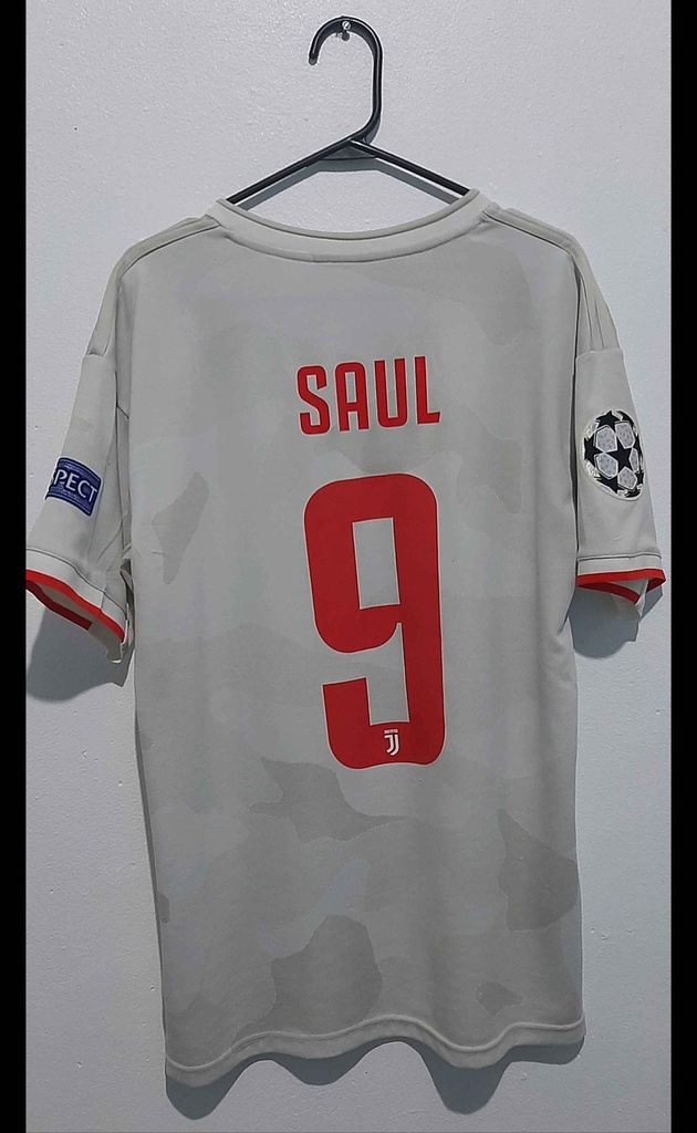 Camiseta sin nombre