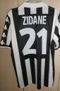 21 - Juventus - Zidane