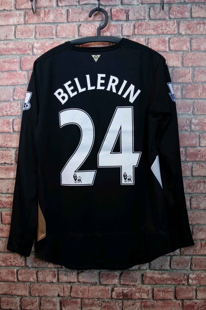 24 - Arsenal - Bellerin