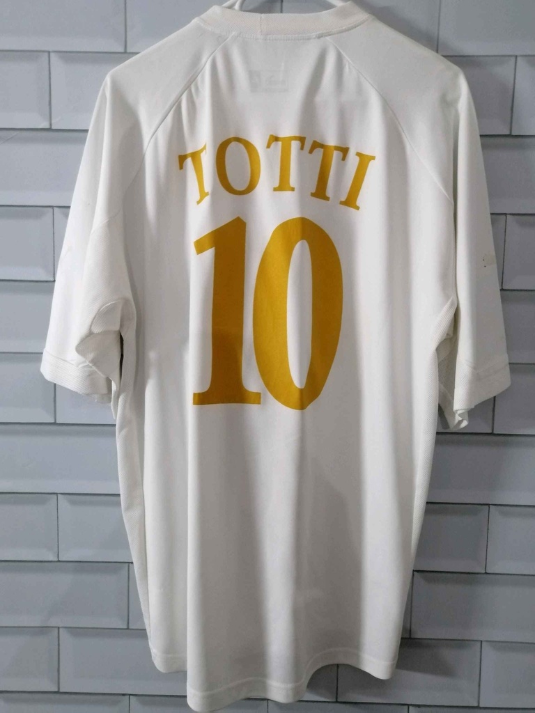 10 - ITALIA - TOTTI