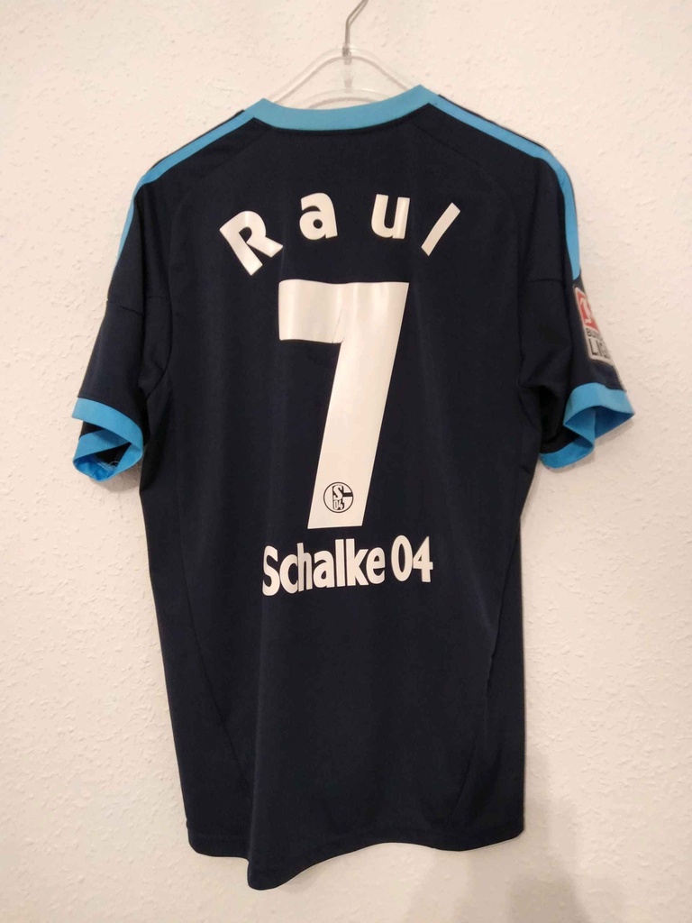 7 - Schalke 04 - Raúl