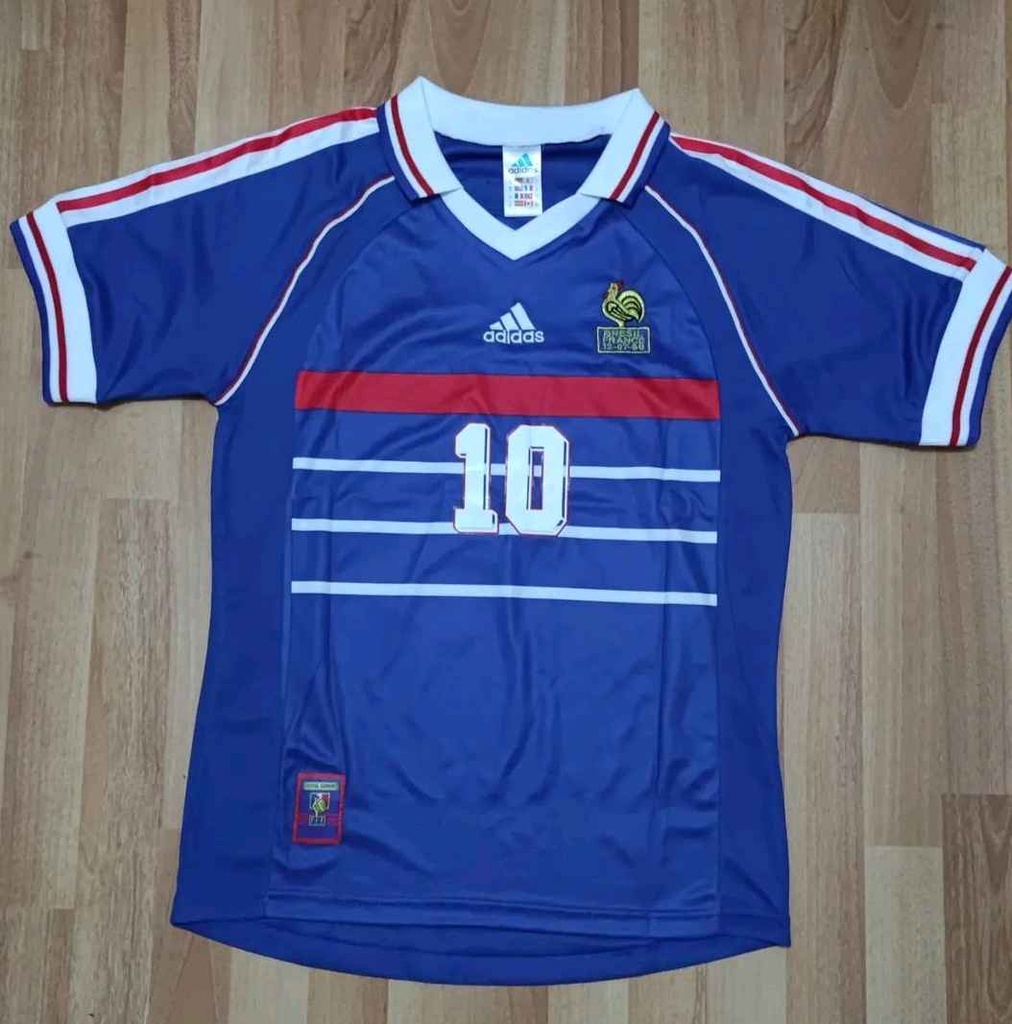 10 - Selección francesa - Camiseta de la final de la Eurocopa