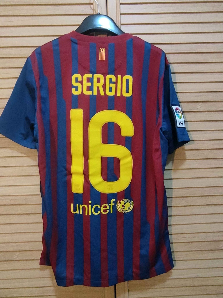 16 - FC Barcelona - Sergio
