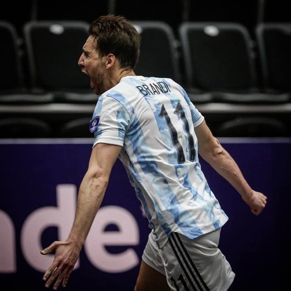 11 - Selección argentina - A.Brandi