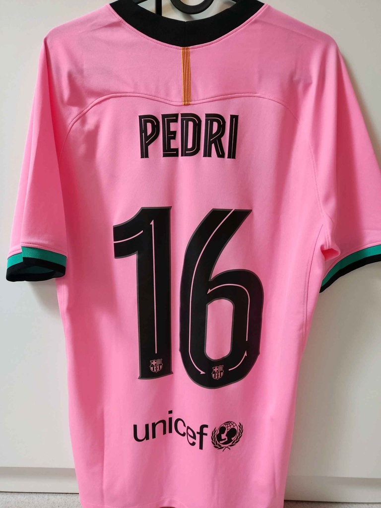 16 - F.C. Barcelona