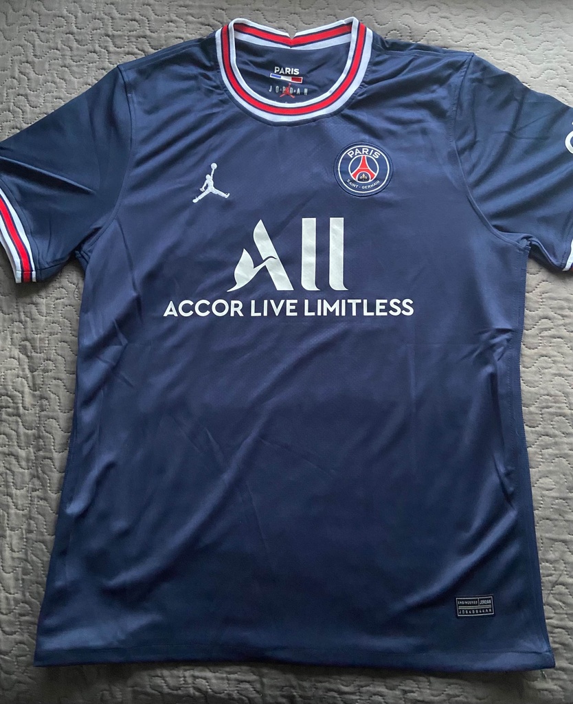 30 - PSG - Messi