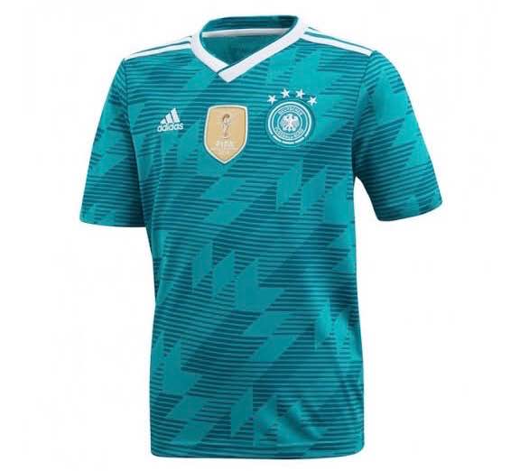 Camiseta sin nombre