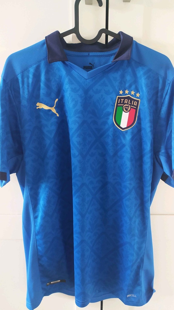 Camiseta sin nombre