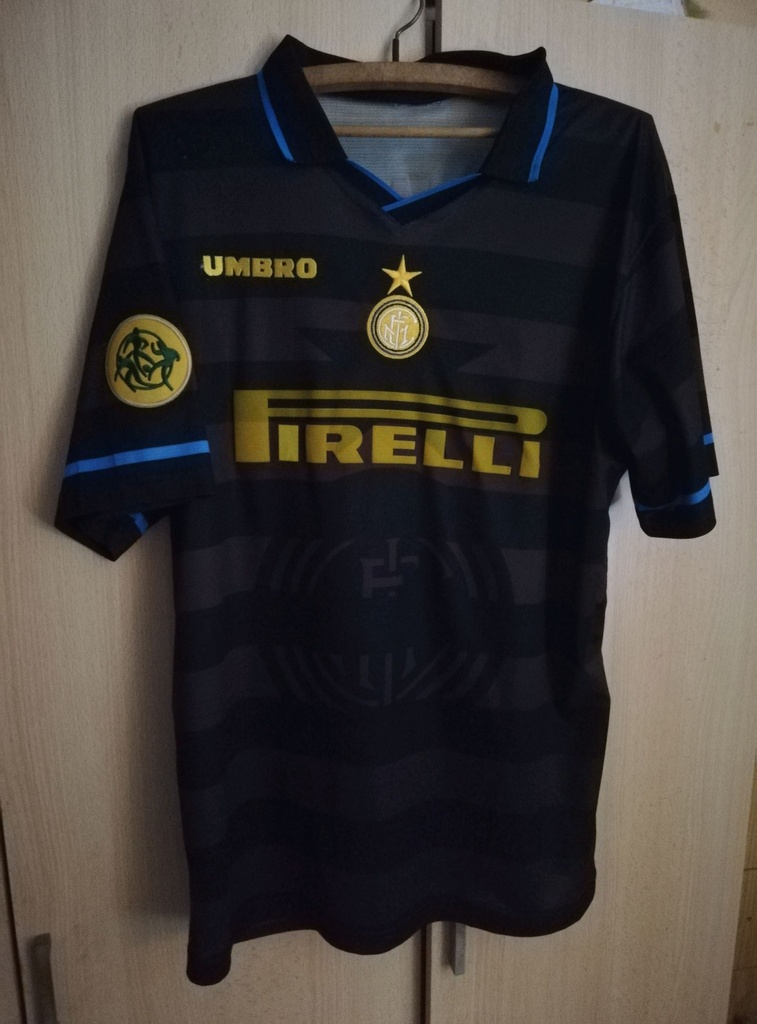 10 - FC Internazionale Milano - Ronaldo (Umbro)