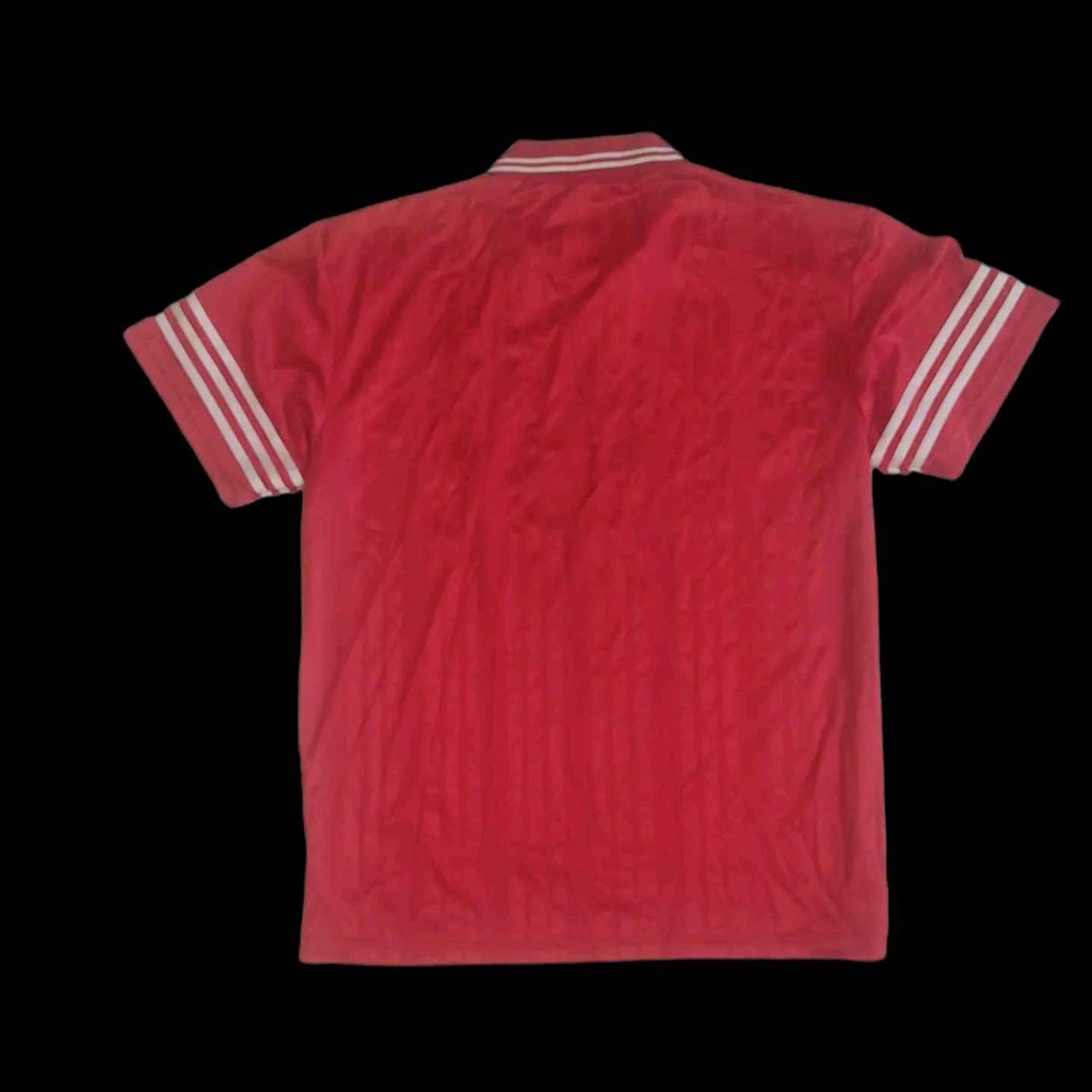 Camiseta sin nombre