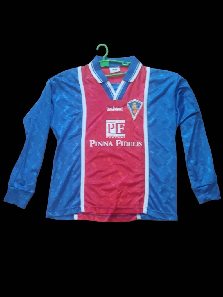 Camiseta sin nombre