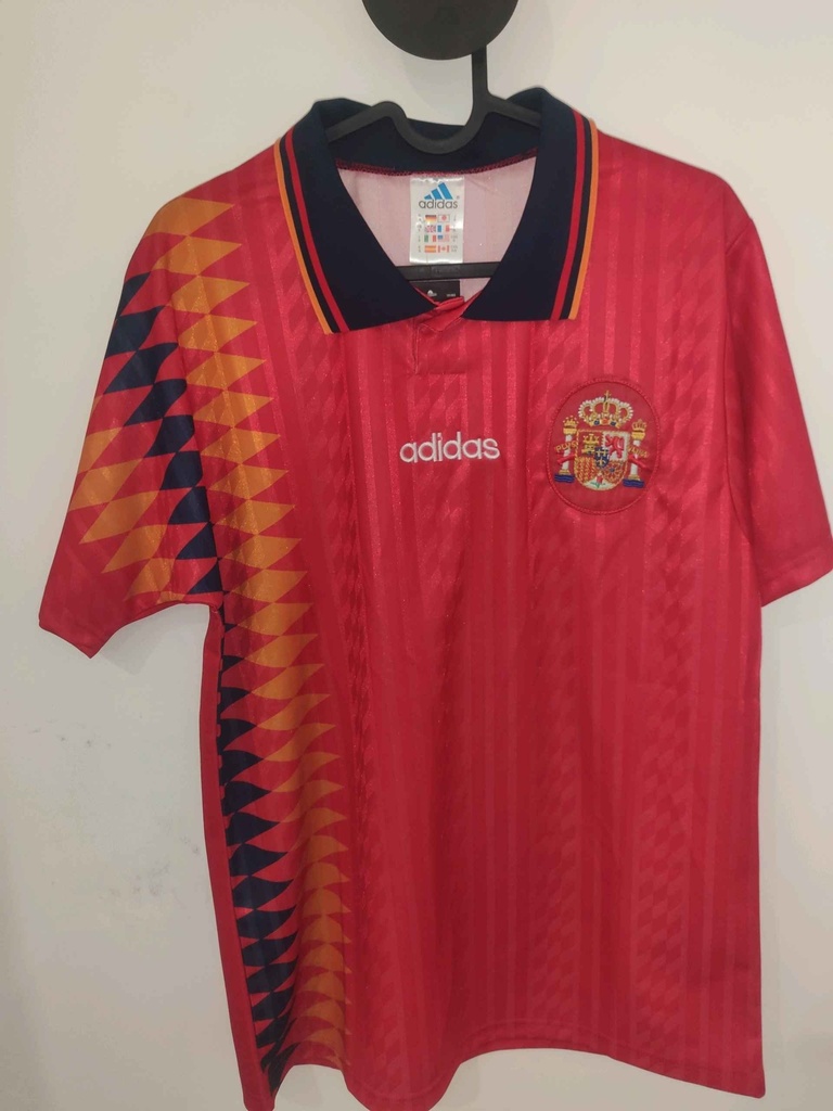 Camiseta sin nombre