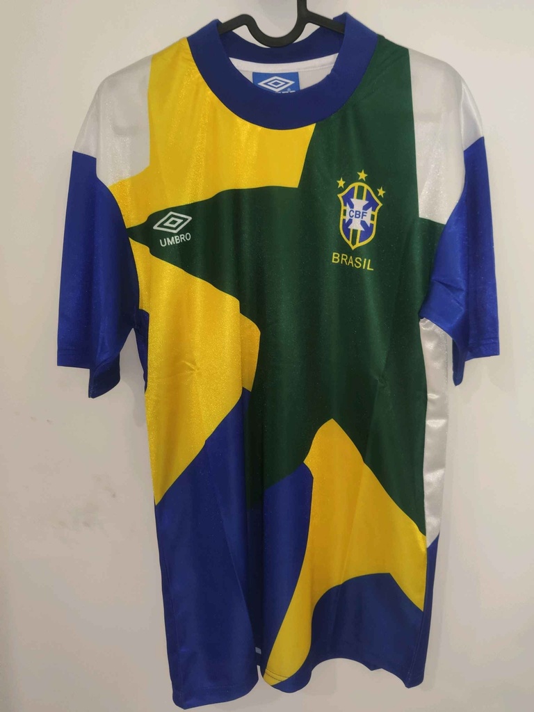 Camiseta sin nombre