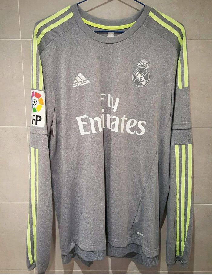 19 - Real Madrid CF - Modrić (Adidas)