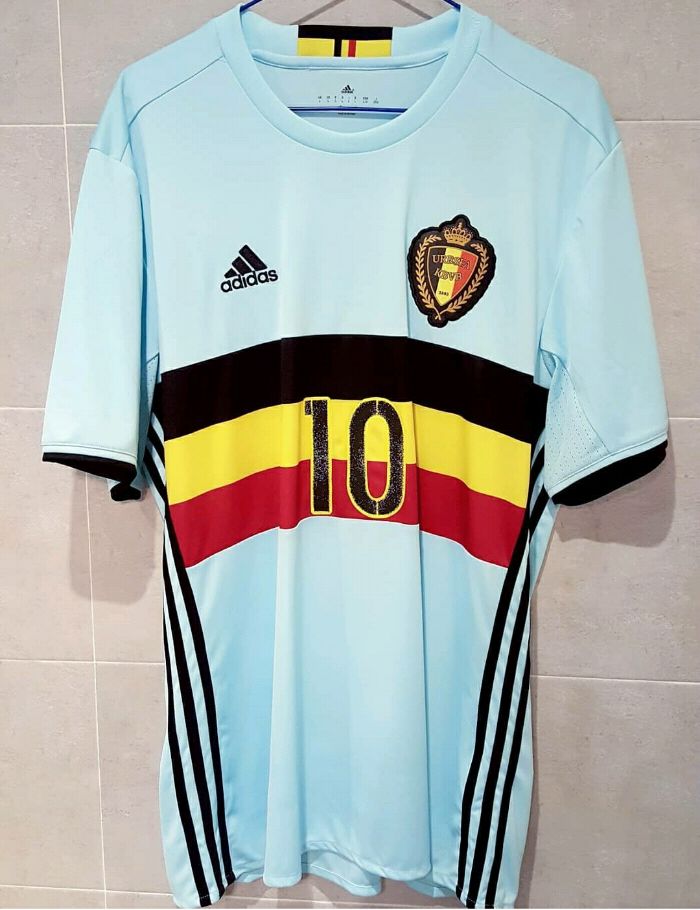 10 - Bélgica - E.Hazard