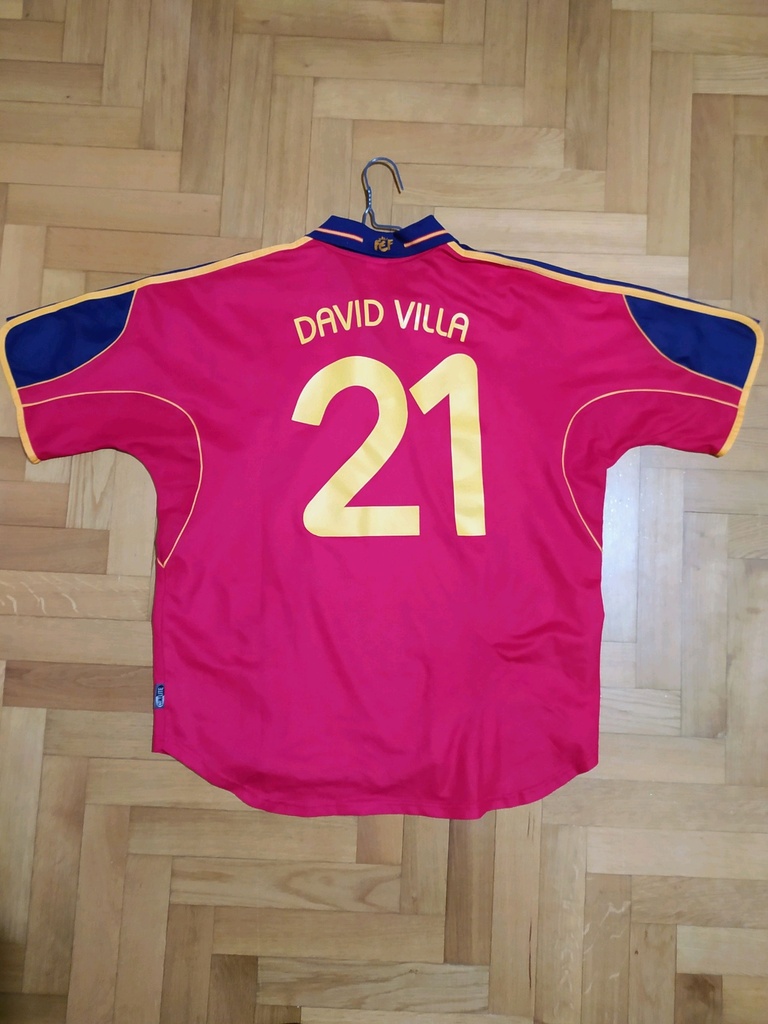 Camiseta sin nombre