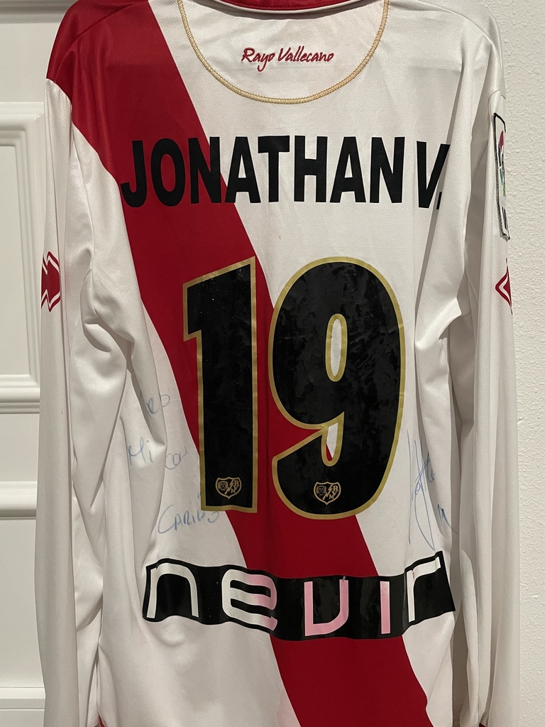19 - Rayo Vallecano de Madrid SAD - JONATHAN V. (Errea)