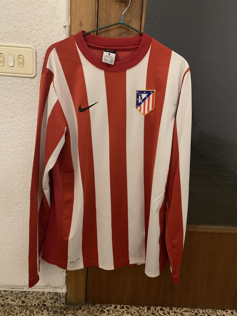 Camiseta sin nombre
