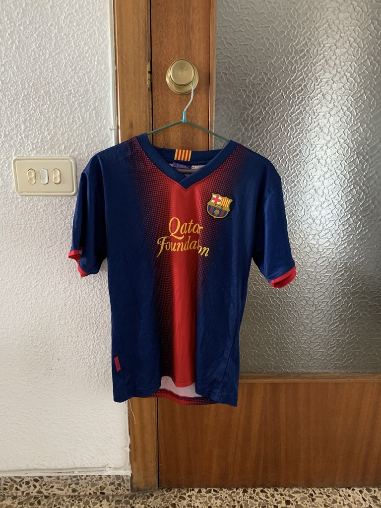 Camiseta sin nombre