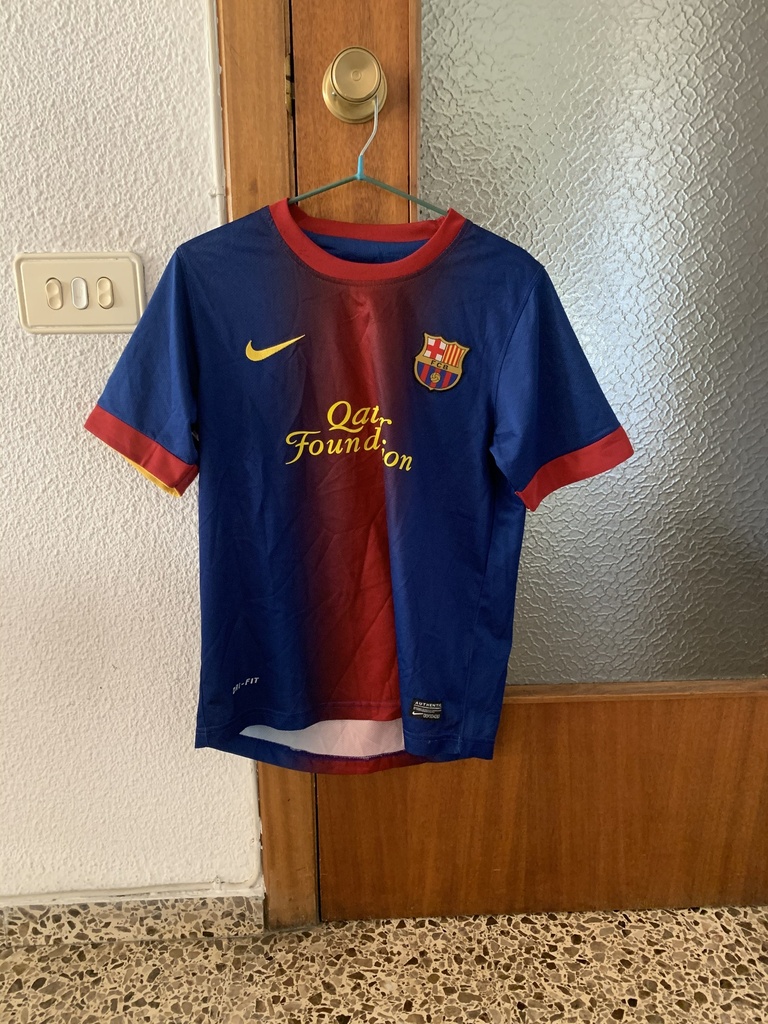 Camiseta sin nombre