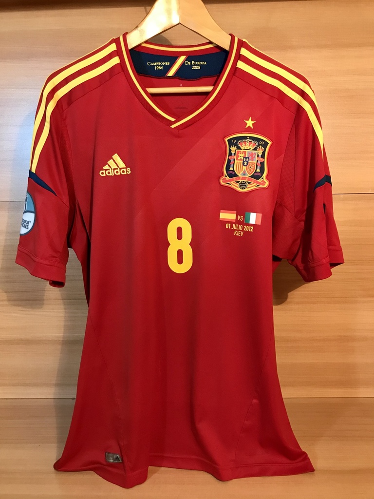 8 - Xavi