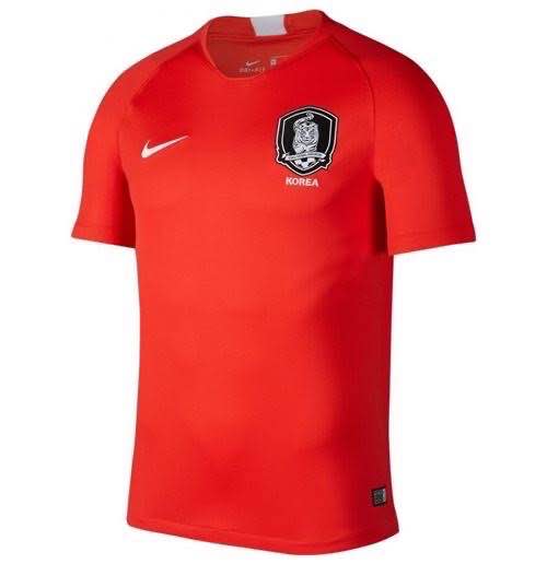 Camiseta sin nombre