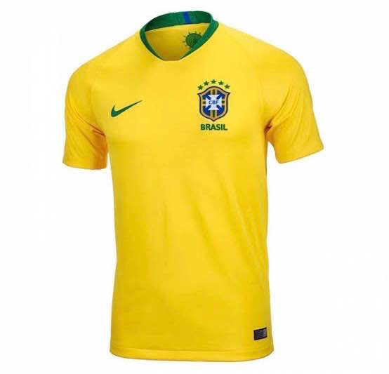 Camiseta sin nombre
