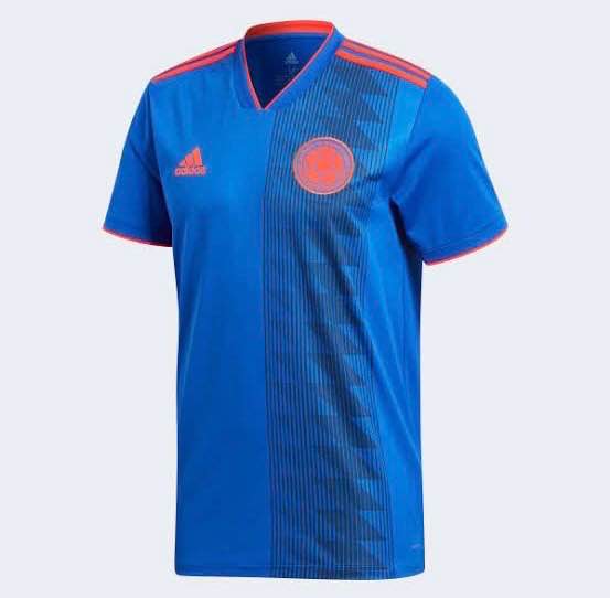 Camiseta sin nombre
