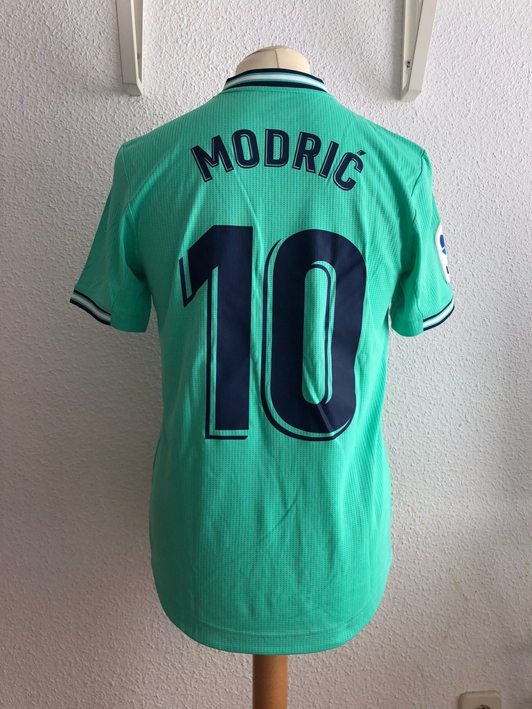 10 - Real Madrid - Modric