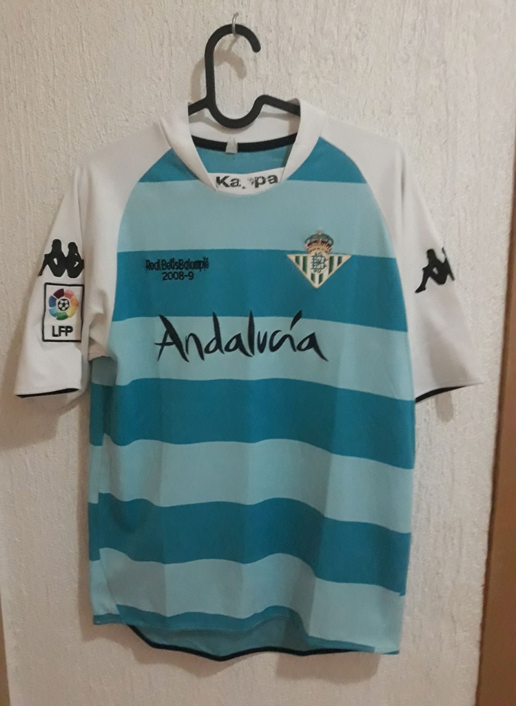 Camiseta sin nombre