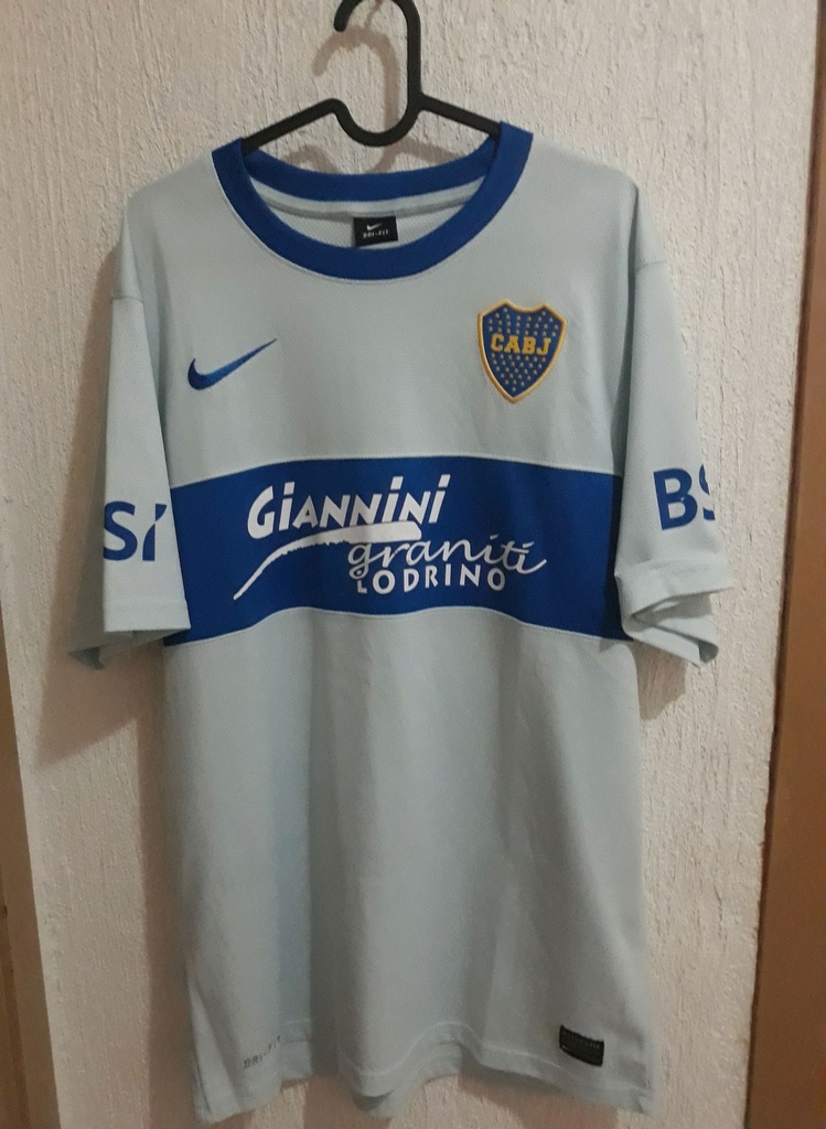 Camiseta sin nombre
