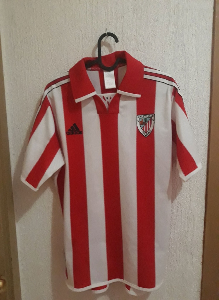 Camiseta sin nombre