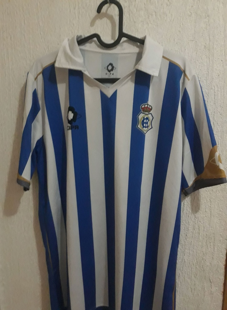 Camiseta sin nombre
