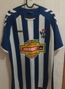 Camiseta sin nombre