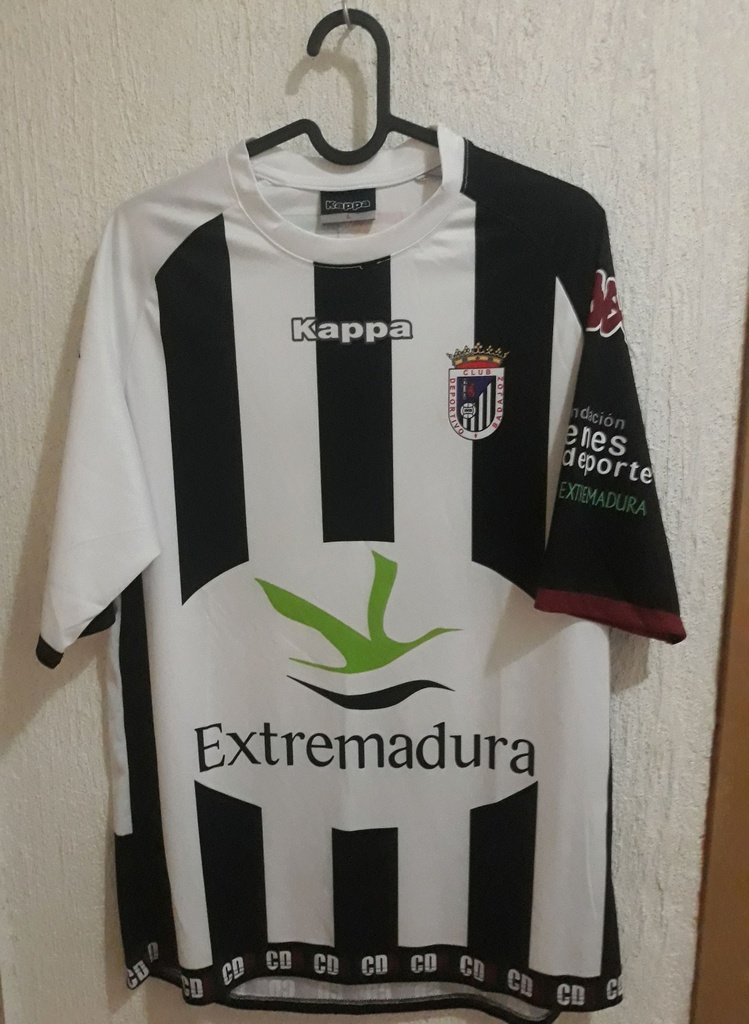 Camiseta sin nombre