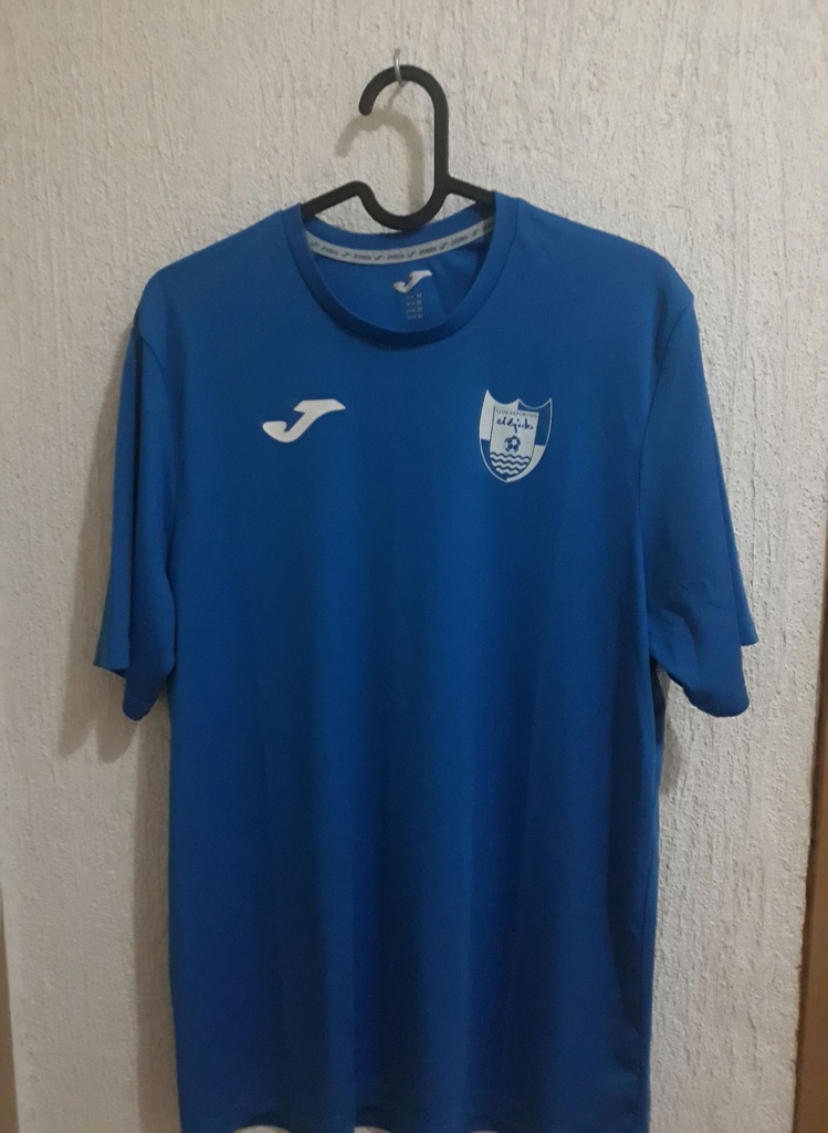 Camiseta sin nombre