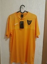 Camiseta sin nombre
