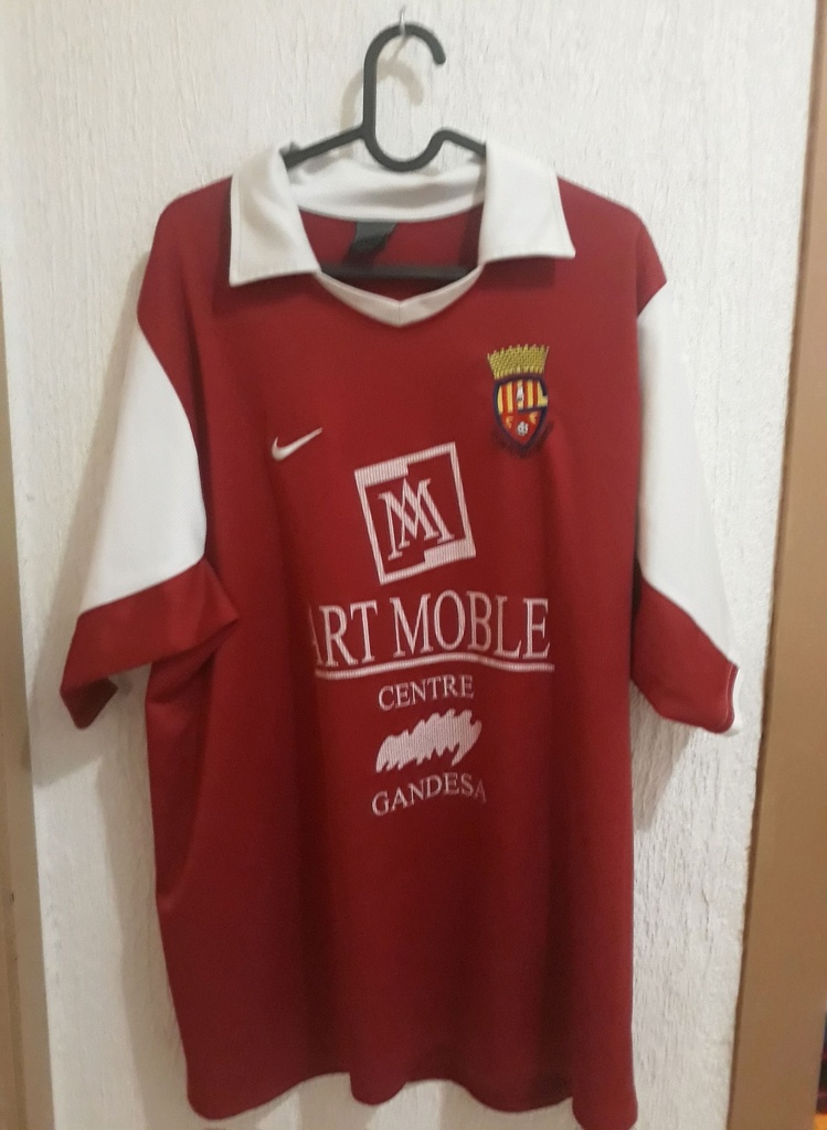 Camiseta sin nombre