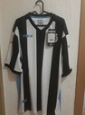 Camiseta sin nombre