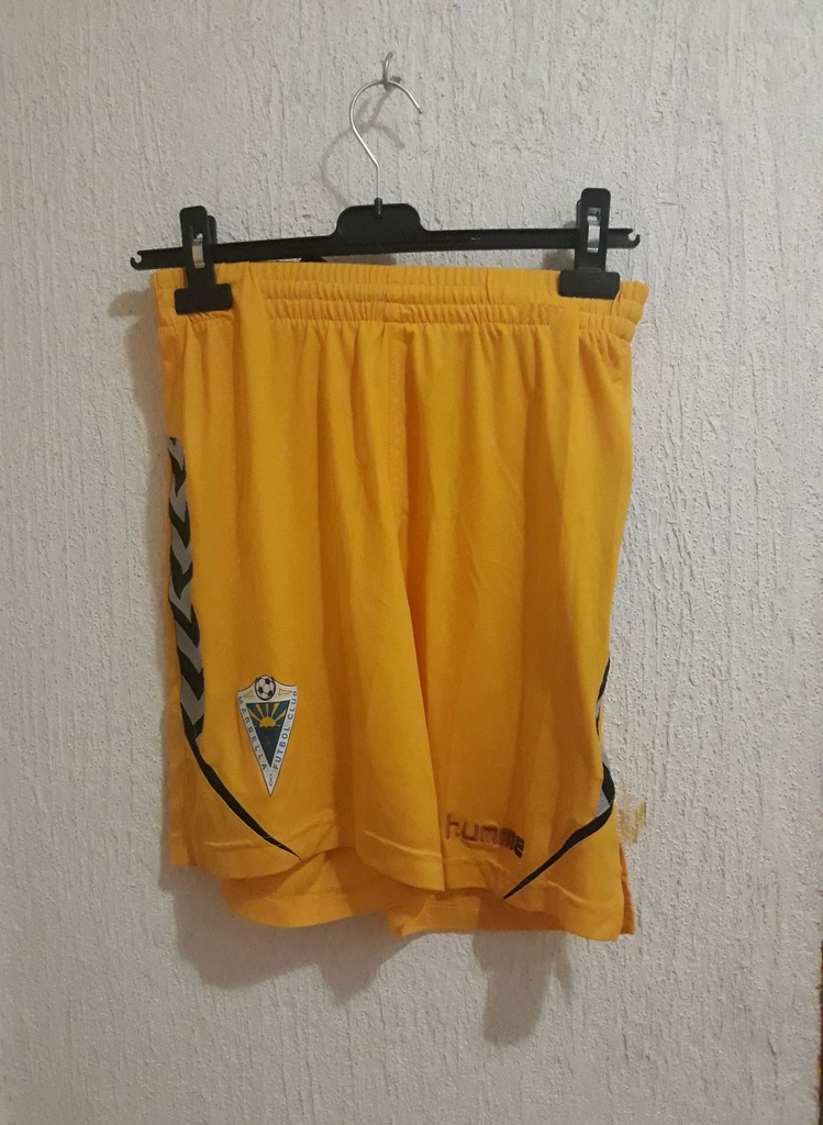 Camiseta sin nombre