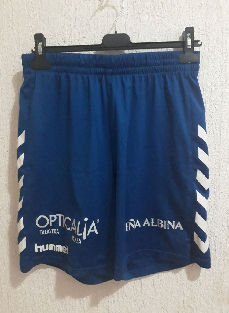 Camiseta sin nombre