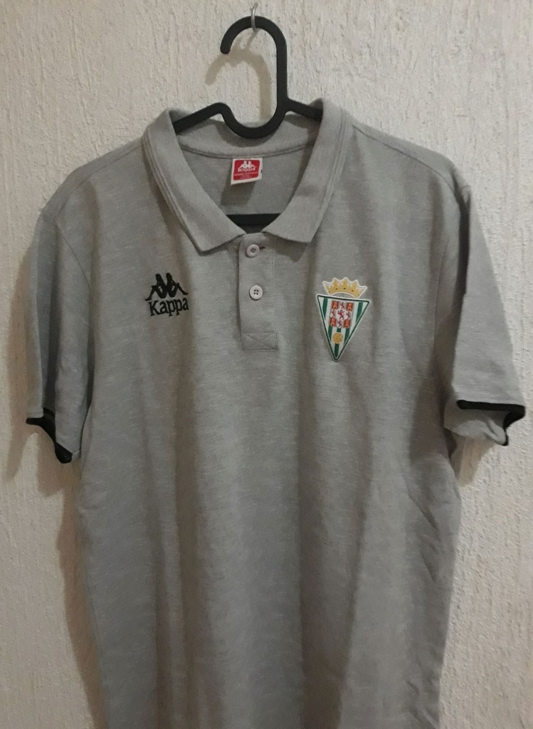 Camiseta sin nombre