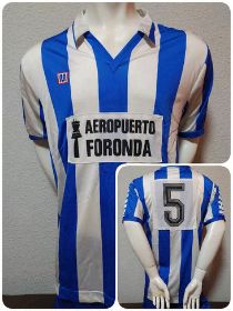 Camiseta sin nombre