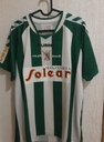 Camiseta sin nombre