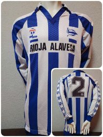 Camiseta sin nombre