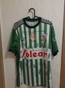Camiseta sin nombre