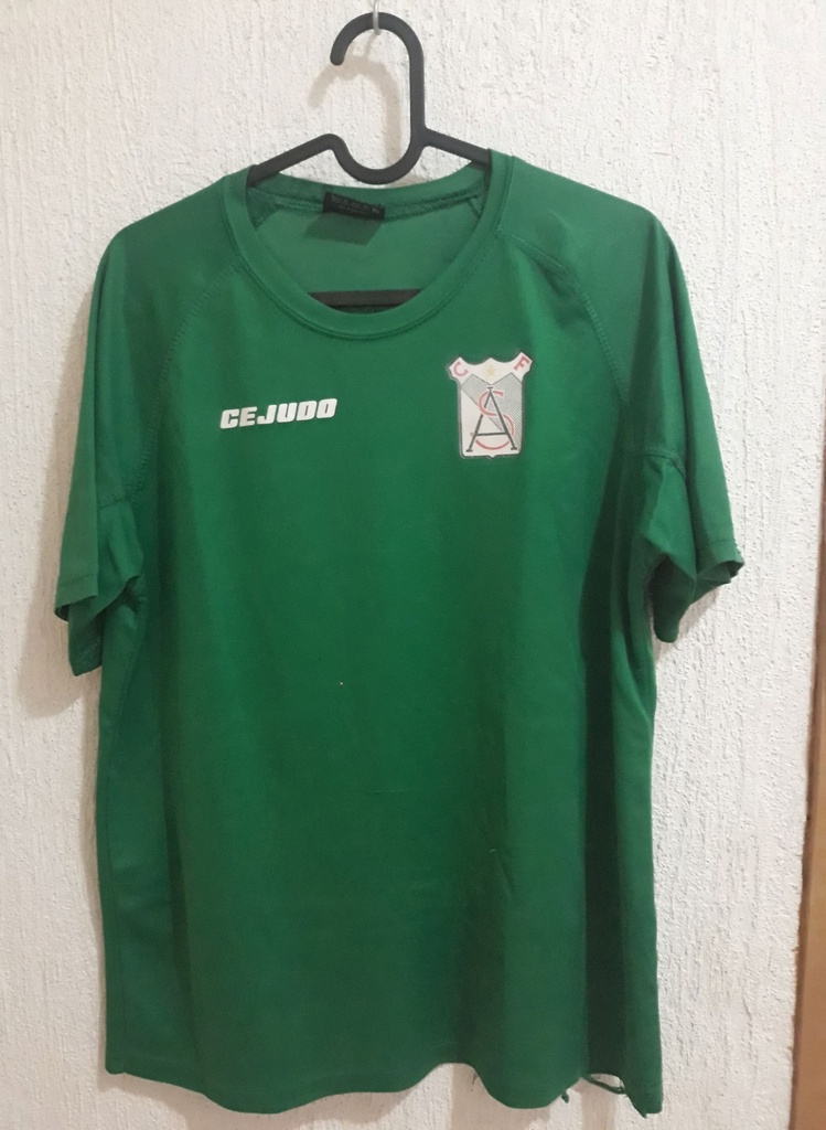 Camiseta sin nombre