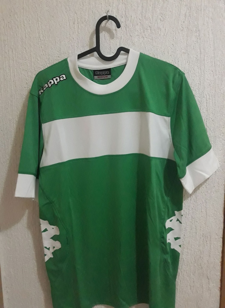 Camiseta sin nombre
